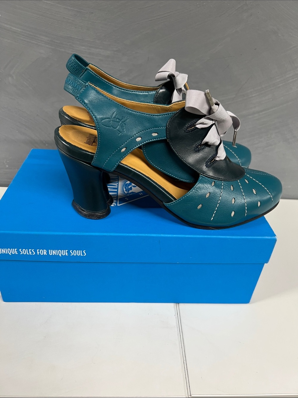 John Fluevog Teal and Black Slingback Heels with Ribbon Tie - Picture 3 of 8